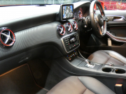 AMG Aクラス A45 AMG 4MATIC ｾｰﾌﾃｨPKG　1ｵｰﾅｰ AMGｴｱﾛ&18AW 強化ﾌﾞﾚｰｷ&ｻｽﾍﾟﾝｼｮﾝ ﾃﾞｨｽﾄﾛﾆｯｸﾌﾟﾗｽ 黒本革ｼｰﾄ HDDﾅﾋﾞ 地ﾃﾞｼﾞ Bｶﾒﾗ ｷｾﾉﾝﾗｲﾄ ｱﾀﾞﾌﾟﾃｨﾌﾞHB ﾊﾟﾄﾞﾙｼﾌﾄ 360度ﾄﾞﾗﾚｺ　2年保証付