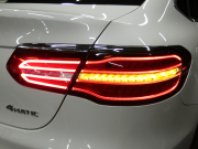 メルセデスベンツ GLCクーペ GLC220d 4MATIC ｸｰﾍﾟ ｽﾎﾟｰﾂ 本革仕様 ﾚｰﾀﾞｰｾｰﾌﾃｨPKG　meｺﾈｸﾄ ｷｰﾚｽｺﾞｰ 黒本革ｼｰﾄ HDDﾅﾋﾞTV 360度ｶﾒﾗ Burmester ﾍｯﾄﾞｱｯﾌﾟD 自動ﾃｰﾙｹﾞｰﾄ/ﾌｯﾄOP ｴｱﾊﾞﾗﾝｽPKG LEDﾗｲﾄ/ｵｰﾄHB AMGｴｱﾛ AMG19AW　2年保証付