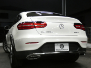 メルセデスベンツ GLCクーペ GLC220d 4MATIC ｸｰﾍﾟ ｽﾎﾟｰﾂ 本革仕様 ﾚｰﾀﾞｰｾｰﾌﾃｨPKG　meｺﾈｸﾄ ｷｰﾚｽｺﾞｰ 黒本革ｼｰﾄ HDDﾅﾋﾞTV 360度ｶﾒﾗ Burmester ﾍｯﾄﾞｱｯﾌﾟD 自動ﾃｰﾙｹﾞｰﾄ/ﾌｯﾄOP ｴｱﾊﾞﾗﾝｽPKG LEDﾗｲﾄ/ｵｰﾄHB AMGｴｱﾛ AMG19AW　2年保証付