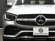 メルセデスベンツ GLC GLC300 4MATIC AMGﾗｲﾝ ﾚｻﾞｰｴｸｽｸﾙｰｼﾌﾞ&ﾚｰﾀﾞｰｾｰﾌﾃｨPKG　後期 meｺﾈｸﾄ 黒本革 ｼｰﾄﾋｰﾀｰ&ﾍﾞﾝﾁﾚｰﾀｰ ﾊﾟﾉﾗﾏｻﾝﾙｰﾌ MBUXﾅﾋﾞTV Aｶｰﾌﾟﾚｲ 360ｶﾒﾗ ﾍｯﾄﾞｱｯﾌﾟD ｴｱﾊﾞﾗﾝｽPKG 前後ﾄﾞﾗﾚｺ AMGｴｱﾛ&20ｲﾝﾁAW　新車保証継承可能