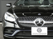 メルセデスベンツ SLCクラス SLC200 ｽﾎﾟｰﾂ ﾚｰﾀﾞｰｾｰﾌﾃｨPKG　ﾏｼﾞｯｸｽｶｲC ｽﾎﾟｰﾂｴｸﾞｿﾞｰｽﾄ ｷｰﾚｽｺﾞｰ 黒本革ｼｰﾄ/ﾋｰﾀｰ HDDﾅﾋﾞTV Bｶﾒﾗ Aｶｰﾌﾟﾚｲ ﾊﾟﾄﾞﾙｼﾌﾄ ﾀﾞｲﾅﾐｯｸｾﾚｸﾄ harman/kardon AMGｴｱﾛ&18ｲﾝﾁAW LEDﾍｯﾄﾞﾗｲﾄ/ｱﾀﾞﾌﾟﾃｨﾌﾞHB　2年保証付