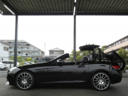 メルセデスベンツ SLCクラス SLC200 ｽﾎﾟｰﾂ ﾚｰﾀﾞｰｾｰﾌﾃｨPKG　ﾏｼﾞｯｸｽｶｲC ｽﾎﾟｰﾂｴｸﾞｿﾞｰｽﾄ ｷｰﾚｽｺﾞｰ 黒本革ｼｰﾄ/ﾋｰﾀｰ HDDﾅﾋﾞTV Bｶﾒﾗ Aｶｰﾌﾟﾚｲ ﾊﾟﾄﾞﾙｼﾌﾄ ﾀﾞｲﾅﾐｯｸｾﾚｸﾄ harman/kardon AMGｴｱﾛ&18ｲﾝﾁAW LEDﾍｯﾄﾞﾗｲﾄ/ｱﾀﾞﾌﾟﾃｨﾌﾞHB　2年保証付