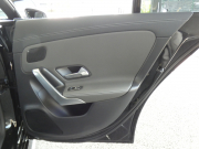 メルセデスベンツ CLAクラス CLA200d ｼｭｰﾃｨﾝｸﾞﾌﾞﾚｰｸ AMGﾗｲﾝ AMGﾚｻﾞｰｴｸｽｸﾙｰｼﾌﾞ&ｱﾄﾞﾊﾞﾝｽﾄﾞ&ﾚｰﾀﾞｰｾｰﾌﾃｨPKG　meｺﾈｸﾄ 灰黒革 ﾊﾟﾉﾗﾏSR MBUXﾅﾋﾞTV 360ｶﾒﾗ ｱﾄﾞﾊﾞﾝｽﾄﾞｻｳﾝﾄﾞ ﾍｯﾄﾞｱｯﾌﾟD 前後ﾄﾞﾗﾚｺ LEDﾗｲﾄ/ｱﾀﾞﾌﾟﾃｨﾌﾞHB　2年保証付