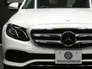 メルセデスベンツ Eクラス E200 ｱﾊﾞﾝｷﾞｬﾙﾄﾞ ﾚｻﾞｰ&ﾚｰﾀﾞｰｾｰﾌﾃｨPKG　黒本革 前後ﾋｰﾀｰ ﾅﾋﾞTV 360度ｶﾒﾗ Appleｶｰﾌﾟﾚｲ Burmester ｴｱﾊﾞﾗﾝｽPKG ﾊﾟﾌｭｰﾑｱﾄﾏｲｻﾞｰ 純正ﾄﾞﾗﾚｺ ﾀﾞｲﾅﾐｯｸｾﾚｸﾄ ｵｰﾄﾄﾗﾝｸ 純正17ｲﾝﾁAW LEDﾗｲﾄ　2年保証付