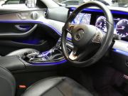 メルセデスベンツ Eクラス E200 ｱﾊﾞﾝｷﾞｬﾙﾄﾞ ﾚｻﾞｰ&ﾚｰﾀﾞｰｾｰﾌﾃｨPKG　黒本革 前後ﾋｰﾀｰ ﾅﾋﾞTV 360度ｶﾒﾗ Appleｶｰﾌﾟﾚｲ Burmester ｴｱﾊﾞﾗﾝｽPKG ﾊﾟﾌｭｰﾑｱﾄﾏｲｻﾞｰ 純正ﾄﾞﾗﾚｺ ﾀﾞｲﾅﾐｯｸｾﾚｸﾄ ｵｰﾄﾄﾗﾝｸ 純正17ｲﾝﾁAW LEDﾗｲﾄ　2年保証付