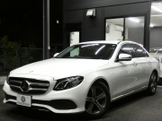 メルセデスベンツ Eクラス E200 ｱﾊﾞﾝｷﾞｬﾙﾄﾞ ﾚｻﾞｰ&ﾚｰﾀﾞｰｾｰﾌﾃｨPKG　黒本革 前後ﾋｰﾀｰ ﾅﾋﾞTV 360度ｶﾒﾗ Appleｶｰﾌﾟﾚｲ Burmester ｴｱﾊﾞﾗﾝｽPKG ﾊﾟﾌｭｰﾑｱﾄﾏｲｻﾞｰ 純正ﾄﾞﾗﾚｺ ﾀﾞｲﾅﾐｯｸｾﾚｸﾄ ｵｰﾄﾄﾗﾝｸ 純正17ｲﾝﾁAW LEDﾗｲﾄ　2年保証付