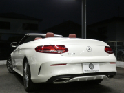 メルセデスベンツ Cクラス C180 ｶﾌﾞﾘｵﾚ ﾚｻﾞｰｴｸｽｸﾙｰｼﾌﾞ&ﾚｰﾀﾞｰｾｰﾌﾃｨPKG　9速AT meｺﾈｸﾄ AMGｴｱﾛ&19ｲﾝﾁｱﾙﾐ 赤革 赤幌 HDDﾅﾋﾞ 地ﾃﾞｼﾞ Bｶﾒﾗ Bluetoothｵｰﾃﾞｨｵ ﾄﾞﾗﾚｺ LEDﾍｯﾄﾞﾗｲﾄ ｴｱﾊﾞﾗﾝｽPKG ﾍｯﾄﾞｱｯﾌﾟD　2年保証付