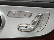 メルセデスベンツ Cクラス C180 ｶﾌﾞﾘｵﾚ ﾚｻﾞｰｴｸｽｸﾙｰｼﾌﾞ&ﾚｰﾀﾞｰｾｰﾌﾃｨPKG　9速AT meｺﾈｸﾄ AMGｴｱﾛ&19ｲﾝﾁｱﾙﾐ 赤革 赤幌 HDDﾅﾋﾞ 地ﾃﾞｼﾞ Bｶﾒﾗ Bluetoothｵｰﾃﾞｨｵ ﾄﾞﾗﾚｺ LEDﾍｯﾄﾞﾗｲﾄ ｴｱﾊﾞﾗﾝｽPKG ﾍｯﾄﾞｱｯﾌﾟD　2年保証付