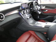 メルセデスベンツ GLC GLC220d 4MATIC AMGﾗｲﾝ ﾚｻﾞｰｴｸｽｸﾙｰｼﾌﾞ&ﾚｰﾀﾞｰｾｰﾌﾃｨPKG　後期 meｺﾈｸﾄ AMGｴｱﾛ&19AW 赤黒革/前後ﾋｰﾀｰ ﾊﾟﾉﾗﾏｻﾝﾙｰﾌ MBUXﾅﾋﾞ 地ﾃﾞｼﾞ 360度ｶﾒﾗ 前後ﾄﾞﾗﾚｺ Burmester ﾍｯﾄﾞｱｯﾌﾟD 自動ﾘｱｹﾞｰﾄ/ﾌｯﾄOP LEDﾍｯﾄﾞﾗｲﾄ　2年保証付
