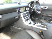 メルセデスベンツ SLCクラス SLC180 ｽﾎﾟｰﾂ ﾚｰﾀﾞｰｾｰﾌﾃｨPKG　9速AT AMGｴｱﾛ&18AW ｷｰﾚｽｺﾞｰ  黒本革ｼｰﾄ/ﾋｰﾀｰ HDDﾅﾋﾞ 地ﾃﾞｼﾞ Bｶﾒﾗ ﾀﾞｲﾅﾐｯｸｾﾚｸﾄ ﾀﾞｯｼｭﾎﾞｰﾄﾞｸﾛｯｸ LEDﾍｯﾄﾞﾗｲﾄ/ｱﾀﾞﾌﾟﾃｨﾌﾞHB ﾏﾙﾁｶﾗｰｱﾝﾋﾞｴﾝﾄﾗｲﾄ　2年保証付