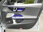 AMG Cクラス C43 4MATIC レーダーセーフティPKG 1オーナー BSG搭載 現行型 AMGエアロ&19AW AMGナイトPKG パフォーマンスサウンド リアアクスルステアリング 黒本革シート/ヒーター/ベンチレーター MBUXナビ 地デジ 360カメラ Burmester HUD DIGITALライト 新車保証継承可能
