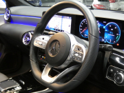 AMG Aクラス A35 4MATIC AMGｱﾄﾞﾊﾞﾝｽﾄﾞ&ﾅﾋﾞｹﾞｰｼｮﾝ&ﾚｰﾀﾞｰｾｰﾌﾃｨPKG　1ｵｰﾅｰ meｺﾈｸﾄ AMGｴｱﾛ 18ｲﾝﾁｱﾙﾐ 強化ﾌﾞﾚｰｷ 灰黒革 ﾊﾟﾉﾗﾏｻﾝﾙｰﾌ MBUXﾅﾋﾞ 360ｶﾒﾗ ﾍｯﾄﾞｱｯﾌﾟD 液晶ﾒｰﾀｰ ｱﾄﾞﾊﾞﾝｽﾄﾞS 純正ﾄﾞﾗﾚｺ LEDﾍｯﾄﾞﾗｲﾄ　2年保証付