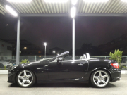 メルセデスベンツ SLKクラス SLK200 ﾄﾚﾝﾄﾞ+ AMGｽﾎﾟｰﾂ&ﾚｰﾀﾞｰｾｰﾌﾃｨPKG　9速AT 2,000ccE/G AMGｴｱﾛ 18ｲﾝﾁAW ﾀﾞｳﾝｻｽ FOXﾏﾌﾗｰ 黒本革ｼｰﾄ ﾋｰﾀｰ&ｴｱｽｶｰﾌ HDDﾅﾋﾞ 地ﾃﾞｼﾞ ﾊﾞｯｸｶﾒﾗ ﾃﾞｼﾞﾀﾙｲﾝﾅｰﾐﾗｰ ﾊﾟﾄﾞﾙｼﾌﾄ ｷｾﾉﾝﾗｲﾄ/ｱﾀﾞﾌﾟﾃｨﾌﾞHB　2年保証付