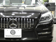 メルセデスベンツ SLKクラス SLK200 ﾄﾚﾝﾄﾞ+ AMGｽﾎﾟｰﾂ&ﾚｰﾀﾞｰｾｰﾌﾃｨPKG　9速AT 2,000ccE/G AMGｴｱﾛ 18ｲﾝﾁAW ﾀﾞｳﾝｻｽ FOXﾏﾌﾗｰ 黒本革ｼｰﾄ ﾋｰﾀｰ&ｴｱｽｶｰﾌ HDDﾅﾋﾞ 地ﾃﾞｼﾞ ﾊﾞｯｸｶﾒﾗ ﾃﾞｼﾞﾀﾙｲﾝﾅｰﾐﾗｰ ﾊﾟﾄﾞﾙｼﾌﾄ ｷｾﾉﾝﾗｲﾄ/ｱﾀﾞﾌﾟﾃｨﾌﾞHB　2年保証付