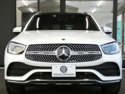 メルセデスベンツ GLC GLC300 4MATIC AMGﾗｲﾝ ﾚｻﾞｰｴｸｽｸﾙｰｼﾌﾞ&ﾚｰﾀﾞｰｾｰﾌﾃｨPKG　後期 meｺﾈｸﾄ 黒本革 ｼｰﾄﾋｰﾀｰ&ﾍﾞﾝﾁﾚｰﾀｰ ﾊﾟﾉﾗﾏｻﾝﾙｰﾌ MBUXﾅﾋﾞTV  360ｶﾒﾗ Burmester ﾍｯﾄﾞｱｯﾌﾟD ｴｱﾊﾞﾗﾝｽPKG 純正ﾄﾞﾗﾚｺ AMGｴｱﾛ&20ｲﾝﾁAW　2年保証付