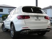 メルセデスベンツ GLC GLC300 4MATIC AMGﾗｲﾝ ﾚｻﾞｰｴｸｽｸﾙｰｼﾌﾞ&ﾚｰﾀﾞｰｾｰﾌﾃｨPKG　後期 meｺﾈｸﾄ 黒本革 ｼｰﾄﾋｰﾀｰ&ﾍﾞﾝﾁﾚｰﾀｰ ﾊﾟﾉﾗﾏｻﾝﾙｰﾌ MBUXﾅﾋﾞTV  360ｶﾒﾗ Burmester ﾍｯﾄﾞｱｯﾌﾟD ｴｱﾊﾞﾗﾝｽPKG 純正ﾄﾞﾗﾚｺ AMGｴｱﾛ&20ｲﾝﾁAW　2年保証付
