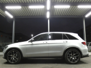 AMG GLC GLC43 4MATIC ﾚｻﾞｰｴｸｽｸﾙｰｼﾌﾞ&ﾚｰﾀﾞｰｾｰﾌﾃｨPKG　後期 390ps meｺﾈｸﾄ 赤黒革/ﾋｰﾀｰ ﾊﾟﾉﾗﾏｻﾝﾙｰﾌ MBUXﾅﾋﾞ 地ﾃﾞｼﾞ 360ｶﾒﾗ ﾍｯﾄﾞｱｯﾌﾟD 前後ﾄﾞﾗﾚｺ Burmester ｴｱﾊﾞﾗﾝｽPKG LEDﾍｯﾄﾞﾗｲﾄ AMGｴｱﾛ/20ｲﾝﾁAW　2年保証付