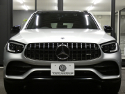 AMG GLC GLC43 4MATIC ﾚｻﾞｰｴｸｽｸﾙｰｼﾌﾞ&ﾚｰﾀﾞｰｾｰﾌﾃｨPKG　後期 390ps meｺﾈｸﾄ 赤黒革/ﾋｰﾀｰ ﾊﾟﾉﾗﾏｻﾝﾙｰﾌ MBUXﾅﾋﾞ 地ﾃﾞｼﾞ 360ｶﾒﾗ ﾍｯﾄﾞｱｯﾌﾟD 前後ﾄﾞﾗﾚｺ Burmester ｴｱﾊﾞﾗﾝｽPKG LEDﾍｯﾄﾞﾗｲﾄ AMGｴｱﾛ/20ｲﾝﾁAW　2年保証付