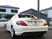 メルセデスベンツ SLKクラス SLK350 AMGｽﾎﾟｰﾂ&ﾅｯﾊﾟﾌﾙﾚｻﾞｰ&ﾚｰﾀﾞｰｾｰﾌﾃｨPKG　3,500ccﾓﾃﾞﾙ ｷｰﾚｽｺﾞｰ AMGｴｱﾛ&18AW ﾏｼﾞｯｸｽｶｲﾙｰﾌ ﾚｯﾄﾞﾅｯﾊﾟﾚｻﾞｰｼｰﾄ&ﾅｯﾊﾟﾚｻﾞｰｲﾝﾃﾘｱ HDDﾅﾋﾞTV ﾊﾞｯｸｶﾒﾗ harman/kardon ｱﾝﾋﾞｴﾝﾄﾗｲﾄ ｷｾﾉﾝ/ｱﾀﾞﾌﾟﾃｨﾌﾞHB　2年保証付