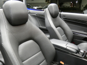 メルセデスベンツ Eクラス E250 ｶﾌﾞﾘｵﾚ AMGｽﾎﾟｰﾂ&ﾚｰﾀﾞｰｾｰﾌﾃｨPKG　後期 ﾌﾞﾗｯｸｿﾌﾄﾄｯﾌﾟ AMGｴｱﾛ&18AW ｷｰﾚｽｺﾞｰ 黒本革/ﾋｰﾀｰ/ﾏﾙﾁｺﾝﾄﾛｰﾙｼｰﾄB ﾅﾋﾞ 地ﾃﾞｼﾞ 360度ｶﾒﾗ ﾄﾞﾗﾚｺ LEDﾍｯﾄﾞﾗｲﾄ/自動ﾊｲﾋﾞｰﾑ　2年保証付