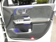 メルセデスベンツ GLB GLB200d 4MATIC AMGﾗｲﾝ ﾅﾋﾞｹﾞｰｼｮﾝ&ﾚｰﾀﾞｰｾｰﾌﾃｨPKG　meｺﾈｸﾄ AMGｴｱﾛ&19AW 黒半革ｼｰﾄ/ﾋｰﾀｰ MBUXﾅﾋﾞ 360度ｶﾒﾗ 前後ﾄﾞﾗﾚｺ ﾀﾞｲﾅﾐｯｸｾﾚｸﾄ ﾊﾟﾄﾞﾙｼﾌﾄ LEDﾍｯﾄﾞﾗｲﾄ/ｵｰﾄHB 7人乗り　2年保証付