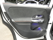 メルセデスベンツ GLB GLB200d 4MATIC AMGﾗｲﾝ ﾅﾋﾞｹﾞｰｼｮﾝ&ﾚｰﾀﾞｰｾｰﾌﾃｨPKG　meｺﾈｸﾄ AMGｴｱﾛ&19AW 黒半革ｼｰﾄ/ﾋｰﾀｰ MBUXﾅﾋﾞ 360度ｶﾒﾗ 前後ﾄﾞﾗﾚｺ ﾀﾞｲﾅﾐｯｸｾﾚｸﾄ ﾊﾟﾄﾞﾙｼﾌﾄ LEDﾍｯﾄﾞﾗｲﾄ/ｵｰﾄHB 7人乗り　2年保証付