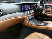 メルセデスベンツ Eクラス E300 ｽﾃｰｼｮﾝﾜｺﾞﾝ ｽﾎﾟｰﾂ ｴｸｽｸﾙｰｼﾌﾞ&ﾚｰﾀﾞｰｾｰﾌﾃｨPKG　後期 1ｵｰﾅｰ meｺﾈｸﾄ ﾌﾞﾗｳﾝﾅｯﾊﾟﾚｻﾞｰ/ﾋｰﾀｰ ﾊﾟﾉﾗﾏｻﾝﾙｰﾌ MBUXﾅﾋﾞ 地ﾃﾞｼﾞ 360度ｶﾒﾗ Burmester ﾍｯﾄﾞｱｯﾌﾟD 前後ﾄﾞﾗﾚｺ ｴｱﾊﾞﾗﾝｽPKG AMGｴｱﾛ&19AW　2年保証付