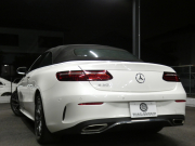 メルセデスベンツ Eクラス E200 ｶﾌﾞﾘｵﾚ ｽﾎﾟｰﾂ ﾚｻﾞｰ&ﾚｰﾀﾞｰｾｰﾌﾃｨPKG　後期 1ｵｰﾅｰ BSG搭載 meｺﾈｸﾄ AMGｴｱﾛ&19AW ﾌﾞﾗｯｸ幌 ﾌﾞﾗｯｸ革 ﾋｰﾀｰ&ｴｱｽｶｰﾌ MBUXﾅﾋﾞ 地ﾃﾞｼﾞ Aｶｰﾌﾟﾚｲ 360ｶﾒﾗ ﾄﾞﾗﾚｺ ﾍｯﾄﾞｱｯﾌﾟD Burmester ｴｱﾊﾞﾗﾝｽPKG　2年保証付