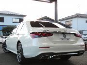 メルセデスベンツ Eクラス E200 ｽﾎﾟｰﾂ AMGﾗｲﾝｲﾝﾃﾘｱ&ｴｸｽｸﾙｰｼﾌﾞ&ﾚｰﾀﾞｰｾｰﾌﾃｨPKG　後期 1ｵｰﾅｰ BSG搭載 AMGｴｱﾛ&19AW ﾅｯﾊﾟ革/前後ﾋｰﾀｰ MBUXﾅﾋﾞ 地ﾃﾞｼﾞ AppleCarPlay 360度ｶﾒﾗ Burmester ﾍｯﾄﾞｱｯﾌﾟD ｵｰﾄﾄﾗﾝｸ　2年保証付