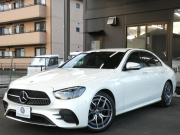 メルセデスベンツ Eクラス E200 ｽﾎﾟｰﾂ AMGﾗｲﾝｲﾝﾃﾘｱ&ｴｸｽｸﾙｰｼﾌﾞ&ﾚｰﾀﾞｰｾｰﾌﾃｨPKG　後期 1ｵｰﾅｰ BSG搭載 AMGｴｱﾛ&19AW ﾅｯﾊﾟ革/前後ﾋｰﾀｰ MBUXﾅﾋﾞ 地ﾃﾞｼﾞ AppleCarPlay 360度ｶﾒﾗ Burmester ﾍｯﾄﾞｱｯﾌﾟD ｵｰﾄﾄﾗﾝｸ　2年保証付
