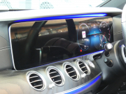 メルセデスベンツ Eクラス E200 ｽﾎﾟｰﾂ AMGﾗｲﾝｲﾝﾃﾘｱ&ｴｸｽｸﾙｰｼﾌﾞ&ﾚｰﾀﾞｰｾｰﾌﾃｨPKG　後期 1ｵｰﾅｰ BSG搭載 AMGｴｱﾛ&19AW ﾅｯﾊﾟ革/前後ﾋｰﾀｰ MBUXﾅﾋﾞ 地ﾃﾞｼﾞ AppleCarPlay 360度ｶﾒﾗ Burmester ﾍｯﾄﾞｱｯﾌﾟD ｵｰﾄﾄﾗﾝｸ　2年保証付