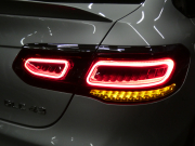 AMG GLCクーペ GLC43 4MATIC ｸｰﾍﾟ ﾚｻﾞｰｴｸｽｸﾙｰｼﾌﾞ&ﾚｰﾀﾞｰｾｰﾌﾃｨPKG　後期 390ps meｺﾈｸﾄ 黒革/ﾍﾞﾝﾁﾚｰﾀｰ ｻﾝﾙｰﾌ MBUXﾅﾋﾞ 地ﾃﾞｼﾞ 360ｶﾒﾗ ﾍｯﾄﾞｱｯﾌﾟD Burmester ｴｱﾊﾞﾗﾝｽPKG 前後ﾄﾞﾗﾚｺ LEDﾍｯﾄﾞﾗｲﾄ AMGｴｱﾛ/20ｲﾝﾁAW　2年保証付