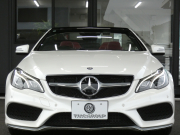 メルセデスベンツ Eクラス E250 ｶﾌﾞﾘｵﾚ AMGｽﾎﾟｰﾂ&ｺﾝﾌｫｰﾄ&ﾚｰﾀﾞｰｾｰﾌﾃｨPKG　後期 ﾀﾞｰｸﾚｯﾄﾞｿﾌﾄﾄｯﾌﾟ AMGｴｱﾛ&18AW ｷｰﾚｽｺﾞｰ 赤本革/ｴｱｽｶｰﾌ/ﾋｰﾀｰ/ﾏﾙﾁｺﾝﾄﾛｰﾙｼｰﾄB ﾅﾋﾞ 地ﾃﾞｼﾞ 360度ｶﾒﾗ ﾄﾞﾗﾚｺ LEDﾍｯﾄﾞﾗｲﾄ/自動ﾊｲﾋﾞｰﾑ　2年保証付