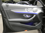 メルセデスベンツ Eクラス E200 4MATIC ｱﾊﾞﾝｷﾞｬﾙﾄﾞ ﾚｰﾀﾞｰｾｰﾌﾃｨPKG　ﾊﾟﾅﾒﾘｶｰﾅｸﾞﾘﾙ ｷｰﾚｽｺﾞｰ 黒半革ｼｰﾄ/ﾋｰﾀｰ HDDﾅﾋﾞ 地ﾃﾞｼﾞ 360度ｶﾒﾗ AppleCarPlay 前後ﾄﾞﾗﾚｺ ﾀﾞｲﾅﾐｯｸｾﾚｸﾄ ﾊﾟﾄﾞﾙｼﾌﾄ LEDﾍｯﾄﾞﾗｲﾄ 純正17ｲﾝﾁAW　2年保証付