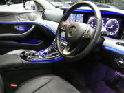 メルセデスベンツ Eクラス E200 4MATIC ｱﾊﾞﾝｷﾞｬﾙﾄﾞ ﾚｰﾀﾞｰｾｰﾌﾃｨPKG　ﾊﾟﾅﾒﾘｶｰﾅｸﾞﾘﾙ ｷｰﾚｽｺﾞｰ 黒半革ｼｰﾄ/ﾋｰﾀｰ HDDﾅﾋﾞ 地ﾃﾞｼﾞ 360度ｶﾒﾗ AppleCarPlay 前後ﾄﾞﾗﾚｺ ﾀﾞｲﾅﾐｯｸｾﾚｸﾄ ﾊﾟﾄﾞﾙｼﾌﾄ LEDﾍｯﾄﾞﾗｲﾄ 純正17ｲﾝﾁAW　2年保証付