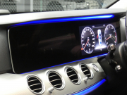 メルセデスベンツ Eクラス E200 4MATIC ｱﾊﾞﾝｷﾞｬﾙﾄﾞ ﾚｰﾀﾞｰｾｰﾌﾃｨPKG　ﾊﾟﾅﾒﾘｶｰﾅｸﾞﾘﾙ ｷｰﾚｽｺﾞｰ 黒半革ｼｰﾄ/ﾋｰﾀｰ HDDﾅﾋﾞ 地ﾃﾞｼﾞ 360度ｶﾒﾗ AppleCarPlay 前後ﾄﾞﾗﾚｺ ﾀﾞｲﾅﾐｯｸｾﾚｸﾄ ﾊﾟﾄﾞﾙｼﾌﾄ LEDﾍｯﾄﾞﾗｲﾄ 純正17ｲﾝﾁAW　2年保証付