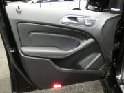 メルセデスベンツ Bクラス B180 ﾍﾞｰｼｯｸ&ﾌﾟﾚﾐｱﾑ&ﾚｰﾀﾞｰｾｰﾌﾃｨPKG　後期 ｷｰﾚｽｺﾞｰ 黒革ｼｰﾄ/ﾋｰﾀｰ ﾊﾟﾉﾗﾏｻﾝﾙｰﾌ HDDﾅﾋﾞ 地ﾃﾞｼﾞ AppleCarPlay Bｶﾒﾗ harman/kardon ﾊﾟﾄﾞﾙｼﾌﾄ LEDﾍｯﾄﾞﾗｲﾄ/ｵｰﾄHB ｱﾝﾋﾞｴﾝﾄﾗｲﾄ　2年保証付