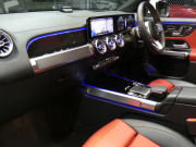 メルセデスベンツ GLB GLB200d AMGﾗｲﾝ ﾚｻﾞｰｴｸｽｸﾙｰｼﾌﾞ&ｱﾄﾞﾊﾞﾝｽﾄﾞPKG　meｺﾈｸﾄ AMGｴｱﾛ&19AW 赤黒革ｼｰﾄ ﾊﾟﾉﾗﾏｻﾝﾙｰﾌ MBUXﾅﾋﾞ 360度ｶﾒﾗ 前後ﾄﾞﾗﾚｺ ｱﾄﾞﾊﾞﾝｽﾄﾞｻｳﾝﾄﾞ ﾍｯﾄﾞｱｯﾌﾟD ﾜｲﾔﾚｽﾁｬｰｼﾞ LEDﾗｲﾄ/ｵｰﾄHB　2年保証付