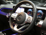 メルセデスベンツ GLB GLB200d AMGﾗｲﾝ ﾚｻﾞｰｴｸｽｸﾙｰｼﾌﾞ&ｱﾄﾞﾊﾞﾝｽﾄﾞPKG　meｺﾈｸﾄ AMGｴｱﾛ&19AW 赤黒革ｼｰﾄ ﾊﾟﾉﾗﾏｻﾝﾙｰﾌ MBUXﾅﾋﾞ 360度ｶﾒﾗ 前後ﾄﾞﾗﾚｺ ｱﾄﾞﾊﾞﾝｽﾄﾞｻｳﾝﾄﾞ ﾍｯﾄﾞｱｯﾌﾟD ﾜｲﾔﾚｽﾁｬｰｼﾞ LEDﾗｲﾄ/ｵｰﾄHB　2年保証付