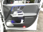 メルセデスベンツ GLB GLB250 4MATIC ｽﾎﾟｰﾂ ﾚｰﾀﾞｰｾｰﾌﾃｨPKG　1ｵｰﾅｰ meｺﾈｸﾄ ｷｰﾚｽｺﾞｰ AMGｴｱﾛ&20ｲﾝﾁAW 黒本革ｼｰﾄ MBUXﾅﾋﾞ 地ﾃﾞｼﾞ 360度ｶﾒﾗ ﾀﾞｲﾅﾐｯｸｾﾚｸﾄ ﾊﾟﾄﾞﾙｼﾌﾄ 前後ﾄﾞﾗﾚｺ 自動ﾘｱｹﾞｰﾄ/ﾌｯﾄOP LEDﾍｯﾄﾞﾗｲﾄ ｵｰﾄHB　2年保証付