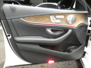 メルセデスベンツ Eクラス E450 4MATIC ｴｸｽｸﾙｰｼﾌﾞ ｴｸｽｸﾙｰｼﾌﾞ&ﾚｰﾀﾞｰｾｰﾌﾃｨPKG　中期 meｺﾈｸﾄ ﾅｯﾊﾟ黒革/ﾍﾞﾝﾁﾚｰﾀｰ/前後ﾋｰﾀｰ ﾊﾟﾉﾗﾏｻﾝﾙｰﾌ 純正ﾅﾋﾞ 地ﾃﾞｼﾞ AppleCarPlay 360度ｶﾒﾗ Burmester ｴｱﾊﾞﾗﾝｽPKG ﾍｯﾄﾞｱｯﾌﾟD 自動ﾄﾗﾝｸ/ﾌｯﾄOP LEDﾗｲﾄ/自動HB　2年保証付