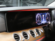 メルセデスベンツ Eクラス E450 4MATIC ｴｸｽｸﾙｰｼﾌﾞ ｴｸｽｸﾙｰｼﾌﾞ&ﾚｰﾀﾞｰｾｰﾌﾃｨPKG　中期 meｺﾈｸﾄ ﾅｯﾊﾟ黒革/ﾍﾞﾝﾁﾚｰﾀｰ/前後ﾋｰﾀｰ ﾊﾟﾉﾗﾏｻﾝﾙｰﾌ 純正ﾅﾋﾞ 地ﾃﾞｼﾞ AppleCarPlay 360度ｶﾒﾗ Burmester ｴｱﾊﾞﾗﾝｽPKG ﾍｯﾄﾞｱｯﾌﾟD 自動ﾄﾗﾝｸ/ﾌｯﾄOP LEDﾗｲﾄ/自動HB　2年保証付