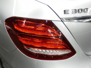 メルセデスベンツ Eクラス E300 ｱﾊﾞﾝｷﾞｬﾙﾄﾞ ｽﾎﾟｰﾂ ｴｸｽｸﾙｰｼﾌﾞ&ﾚｰﾀﾞｰｾｰﾌﾃｨPKG　中期 meｺﾈｸﾄ Newｽﾃｱﾘﾝｸﾞ ﾌﾞﾗｳﾝﾅｯﾊﾟﾚｻﾞｰ 全席ﾋｰﾀｰ ﾊﾟﾉﾗﾏｻﾝﾙｰﾌ HDDﾅﾋﾞTV Appleｶｰﾌﾟﾚｲ Burmester 360ｶﾒﾗ ﾍｯﾄﾞｱｯﾌﾟD ｴｱﾊﾞﾗﾝｽPKG AMGｴｱﾛ&19ｲﾝﾁAW　2年保証付