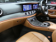 メルセデスベンツ Eクラス E300 ｱﾊﾞﾝｷﾞｬﾙﾄﾞ ｽﾎﾟｰﾂ ｴｸｽｸﾙｰｼﾌﾞ&ﾚｰﾀﾞｰｾｰﾌﾃｨPKG　中期 meｺﾈｸﾄ Newｽﾃｱﾘﾝｸﾞ ﾌﾞﾗｳﾝﾅｯﾊﾟﾚｻﾞｰ 全席ﾋｰﾀｰ ﾊﾟﾉﾗﾏｻﾝﾙｰﾌ HDDﾅﾋﾞTV Appleｶｰﾌﾟﾚｲ Burmester 360ｶﾒﾗ ﾍｯﾄﾞｱｯﾌﾟD ｴｱﾊﾞﾗﾝｽPKG AMGｴｱﾛ&19ｲﾝﾁAW　2年保証付