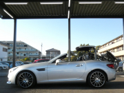 メルセデスベンツ SLCクラス SLC200 ｽﾎﾟｰﾂ ﾚｰﾀﾞｰｾｰﾌﾃｨPKG　1ｵｰﾅｰ ﾏｼﾞｯｸｽｶｲC ｽﾎﾟｰﾂｴｸﾞｿﾞｰｽﾄ ｷｰﾚｽｺﾞｰ 黒本革ｼｰﾄ/ﾋｰﾀｰ/ｴｱｽｶｰﾌ ﾅﾋﾞTV Bｶﾒﾗ Aｶｰﾌﾟﾚｲ ﾊﾟﾄﾞﾙｼﾌﾄ ﾀﾞｲﾅﾐｯｸｾﾚｸﾄ harman/kardon AMGｴｱﾛ&18AW LEDﾍｯﾄﾞﾗｲﾄ/ｱﾀﾞﾌﾟﾃｨﾌﾞHB　2年保証付