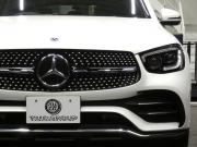 メルセデスベンツ GLCクーペ GLC220d 4MATIC ｸｰﾍﾟ AMGﾗｲﾝ ﾚｻﾞｰｴｸｽｸﾙｰｼﾌﾞ&ﾚｰﾀﾞｰｾｰﾌﾃｨPKG　後期 meｺﾈｸﾄ AMGｴｱﾛ&19AW 黒革/ﾍﾞﾝﾁﾚｰﾀｰ/ﾏｯｻｰｼﾞ ｻﾝﾙｰﾌ MBUXﾅﾋﾞ 地ﾃﾞｼﾞ 360度ｶﾒﾗ 前後ﾄﾞﾗﾚｺ Burmester ﾍｯﾄﾞｱｯﾌﾟD 自動ﾘｱｹﾞｰﾄ/ﾌｯﾄOP LEDﾍｯﾄﾞﾗｲﾄ　2年保証付