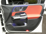 メルセデスベンツ Bクラス B200d AMGﾗｲﾝ AMGﾚｻﾞｰｴｸｽｸﾙｰｼﾌﾞ&ｱﾄﾞﾊﾞﾝｽﾄﾞ&ﾅﾋﾞ&ﾚｰﾀﾞｰｾｰﾌﾃｨPKG　meｺﾈｸﾄ 赤黒革 ﾊﾟﾉﾗﾏSR MBUXﾅﾋﾞTV 360ｶﾒﾗ ｱﾄﾞﾊﾞﾝｽﾄﾞｻｳﾝﾄﾞ ﾍｯﾄﾞｱｯﾌﾟD 前後ﾄﾞﾗﾚｺ 自動ﾘｱｹﾞｰﾄ LEDﾗｲﾄ/ｱﾀﾞﾌﾟﾃｨﾌﾞHB　2年保証付