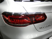 メルセデスベンツ GLCクーペ GLC220d 4MATIC ｸｰﾍﾟ AMGﾗｲﾝ ﾚｻﾞｰｴｸｽｸﾙｰｼﾌﾞ&ﾚｰﾀﾞｰｾｰﾌﾃｨPKG　後期 meｺﾈｸﾄ AMGｴｱﾛ&19AW 黒革/ﾍﾞﾝﾁﾚｰﾀｰ/ﾏｯｻｰｼﾞ ｻﾝﾙｰﾌ MBUXﾅﾋﾞ 地ﾃﾞｼﾞ 360度ｶﾒﾗ ﾄﾞﾗﾚｺ Burmester ﾍｯﾄﾞｱｯﾌﾟD 自動ﾘｱｹﾞｰﾄ/ﾌｯﾄOP LEDﾍｯﾄﾞﾗｲﾄ　2年保証付