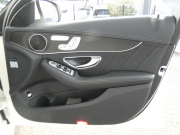 メルセデスベンツ Cクラス C200 AVG AMGﾗｲﾝ ﾍﾞｰｼｯｸ&ﾚｰﾀﾞｰｾｰﾌﾃｨPKG　ｷｰﾚｽｺﾞｰ 黒革ｼｰﾄ/ﾋｰﾀｰ HDDﾅﾋﾞ 地ﾃﾞｼﾞ Bｶﾒﾗ ﾊﾟｰｸﾄﾛﾆｯｸ ﾊﾟﾄﾞﾙｼﾌﾄ ﾄﾗﾝｸｽﾙｰ LEDﾗｲﾄ/自動ﾊｲﾋﾞｰﾑ AMGｴｱﾛ/AMG18AW　2年保証付