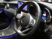 メルセデスベンツ GLC GLC220d 4MATIC AMGﾗｲﾝ ﾚｰﾀﾞｰｾｰﾌﾃｨPKG　後期 meｺﾈｸﾄ ｷｰﾚｽｺﾞｰ 黒半革ｼｰﾄ/前後ﾋｰﾀｰ ﾊﾟﾉﾗﾏSR MBUXﾅﾋﾞ 地ﾃﾞｼﾞ 360度ｶﾒﾗ 前後ﾄﾞﾗﾚｺ 自動ﾘｱｹﾞｰﾄ LEDﾗｲﾄ/自動HB AMGｴｱﾛ/19ｲﾝﾁAW　2年保証付
